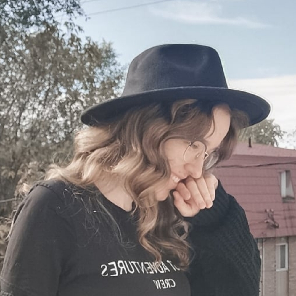 SHEIN Black Felt Fedora Hat with Chain Trim